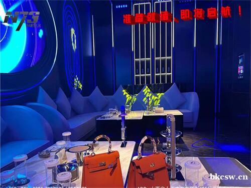 银川金碧辉煌KTV高薪直聘模特/日结无押,提供住宿,快速上岗稳定排班 银川金碧辉煌KTV高薪直聘模特/日结无押,提供住宿,快速上岗稳定排班