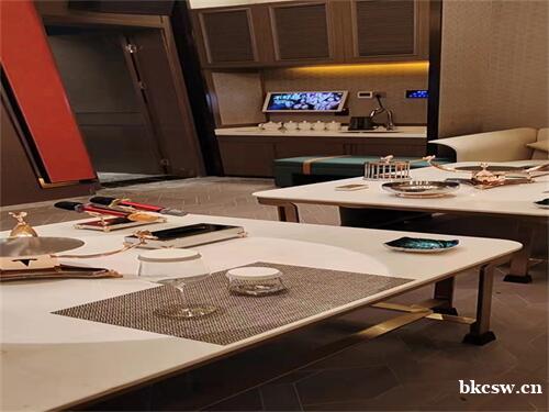 广州曼国夜宴高薪聘商务模特/礼仪 日结无押金 高端夜场直招 广州曼国夜宴高薪聘商务模特/礼仪 日结无押金 高端夜场直招