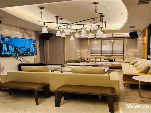 东莞兰桂坊夜总会高薪聘晚班服务员/迎宾安全合法|无|长期稳定 东莞兰桂坊夜总会高薪聘晚班服务员/迎宾安全合法|无|长期稳定