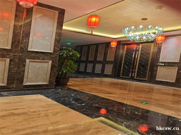 广州喜派夜宴KTV高薪诚聘-领队驻场直招,日结包住,形象气质佳优先 广州喜派夜宴KTV高薪诚聘-领队驻场直招,日结包住,形象气质佳优先